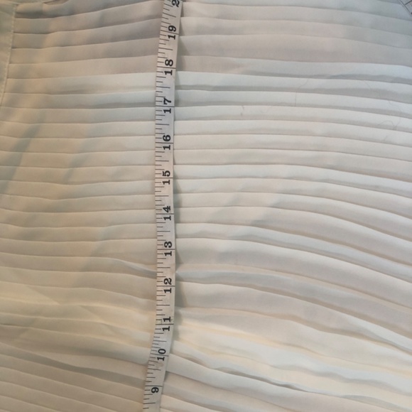 NWT Sleeveless long loose blouse - Picture 4 of 4